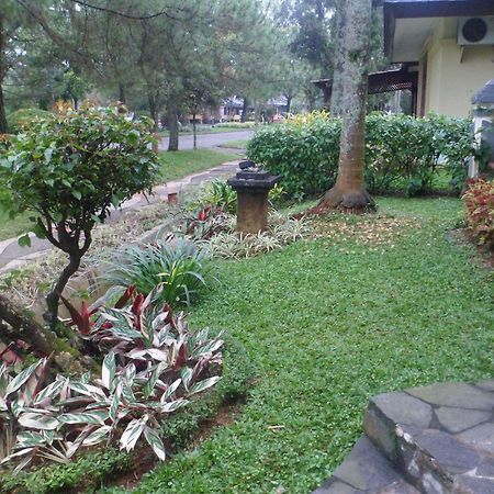Villa Kota Bunga Blok M ชิปานาส ภายนอก รูปภาพ