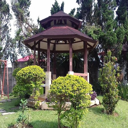 Villa Kota Bunga Blok M ชิปานาส ภายนอก รูปภาพ