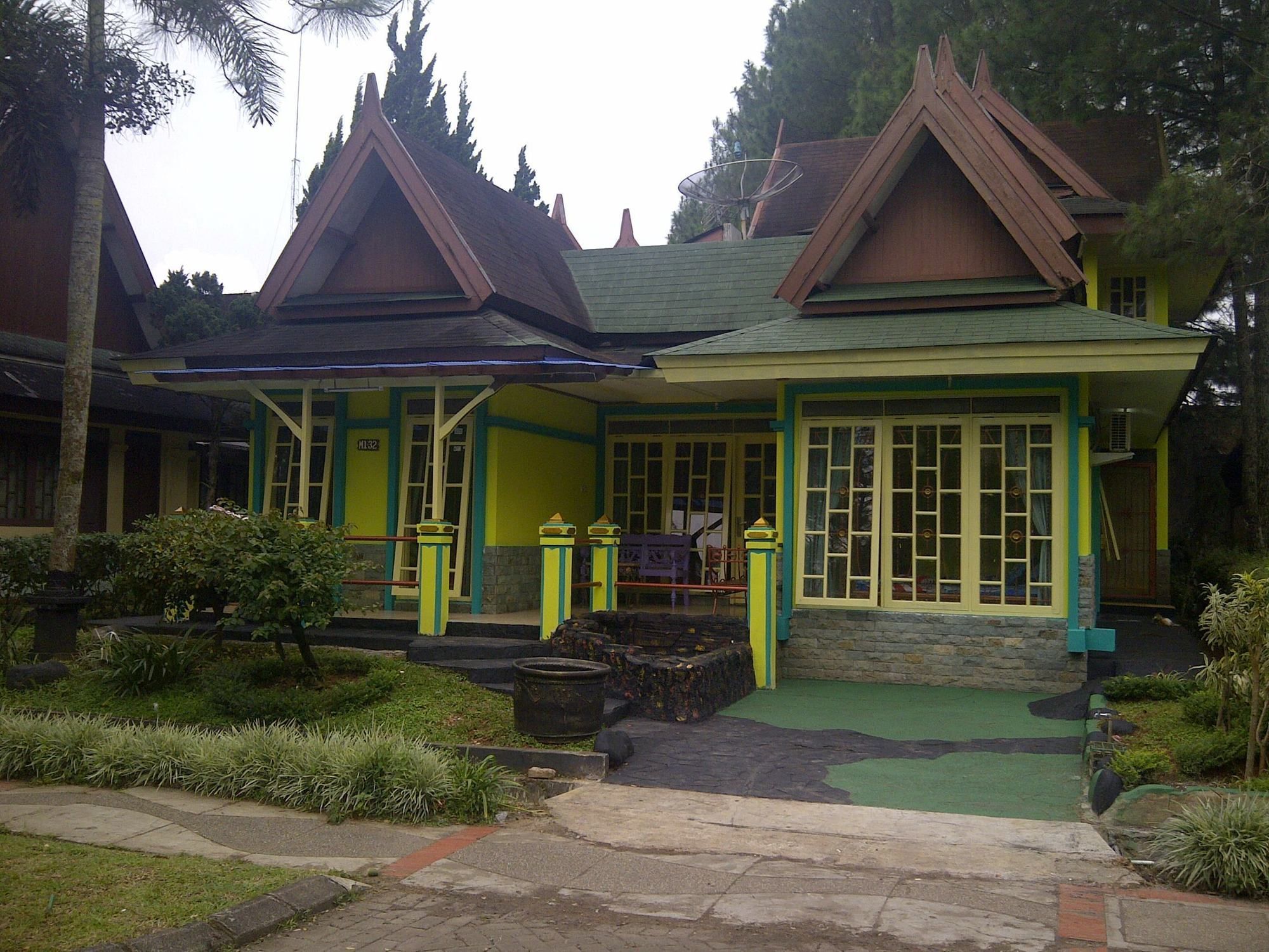 Villa Kota Bunga Blok M ชิปานาส ภายนอก รูปภาพ
