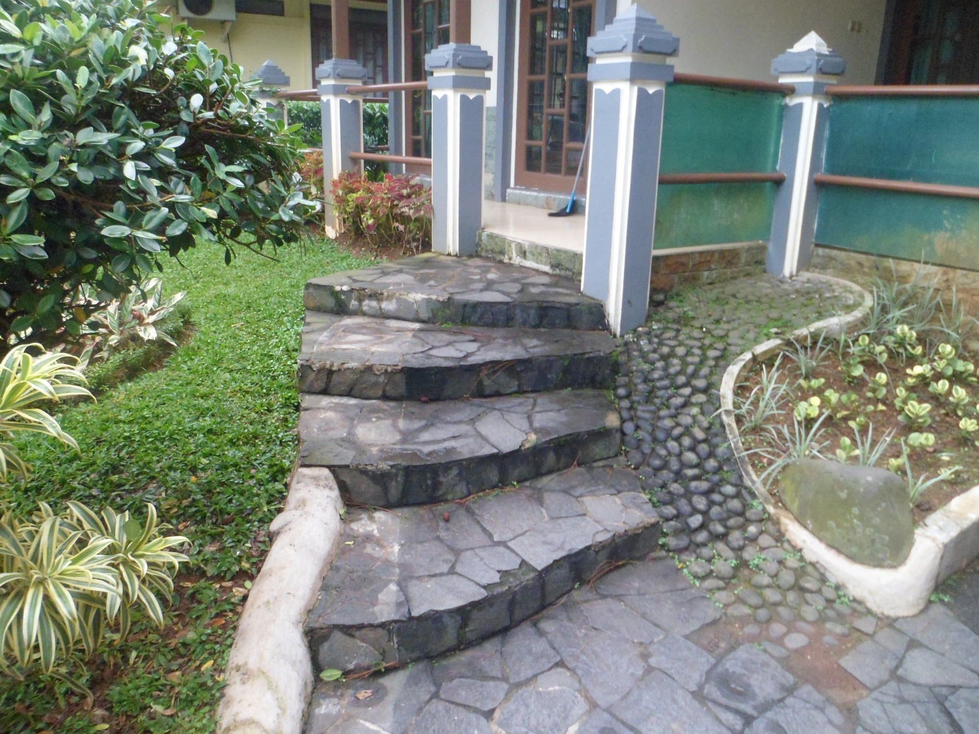 Villa Kota Bunga Blok M ชิปานาส ภายนอก รูปภาพ