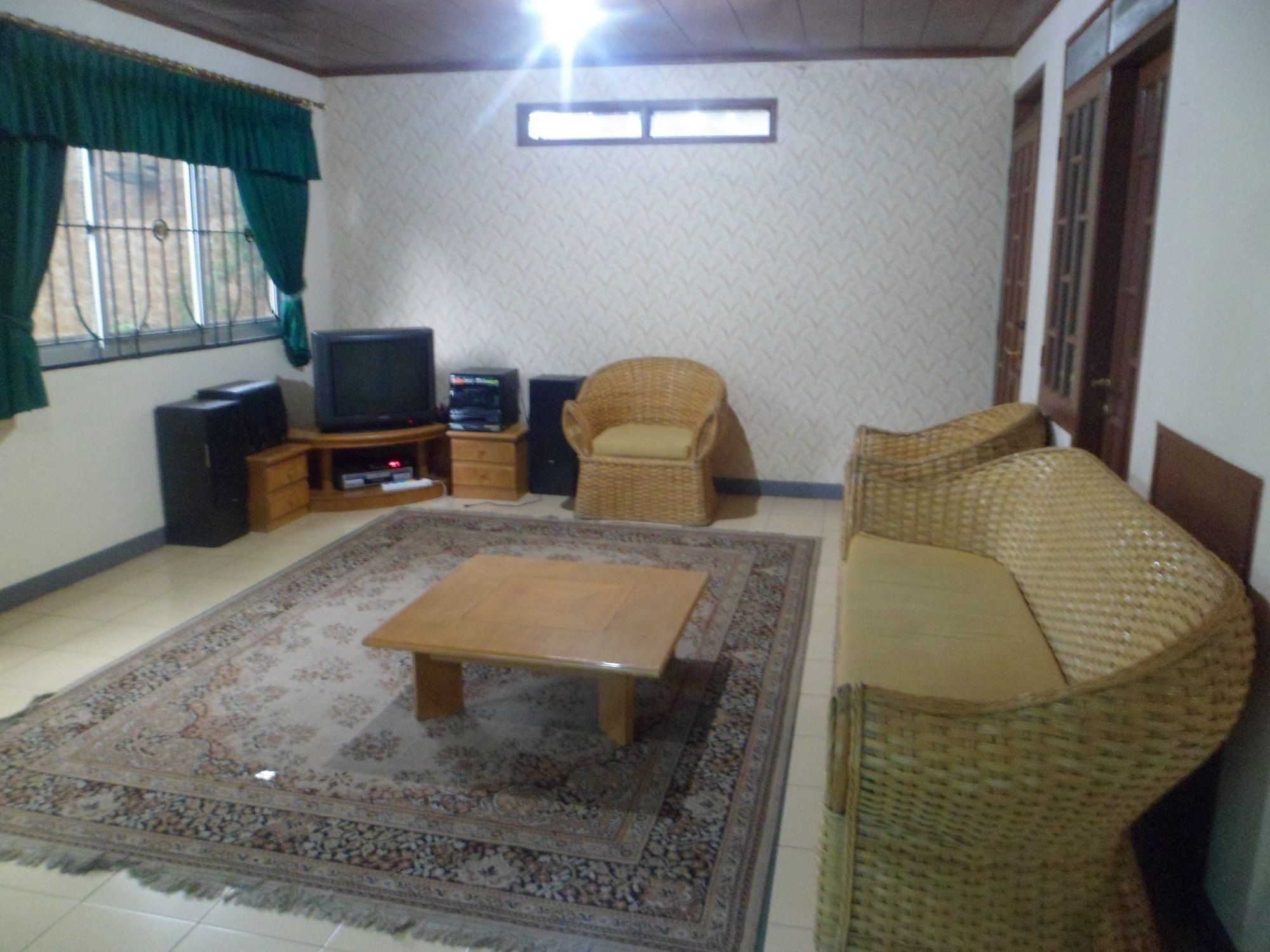 Villa Kota Bunga Blok M ชิปานาส ภายนอก รูปภาพ